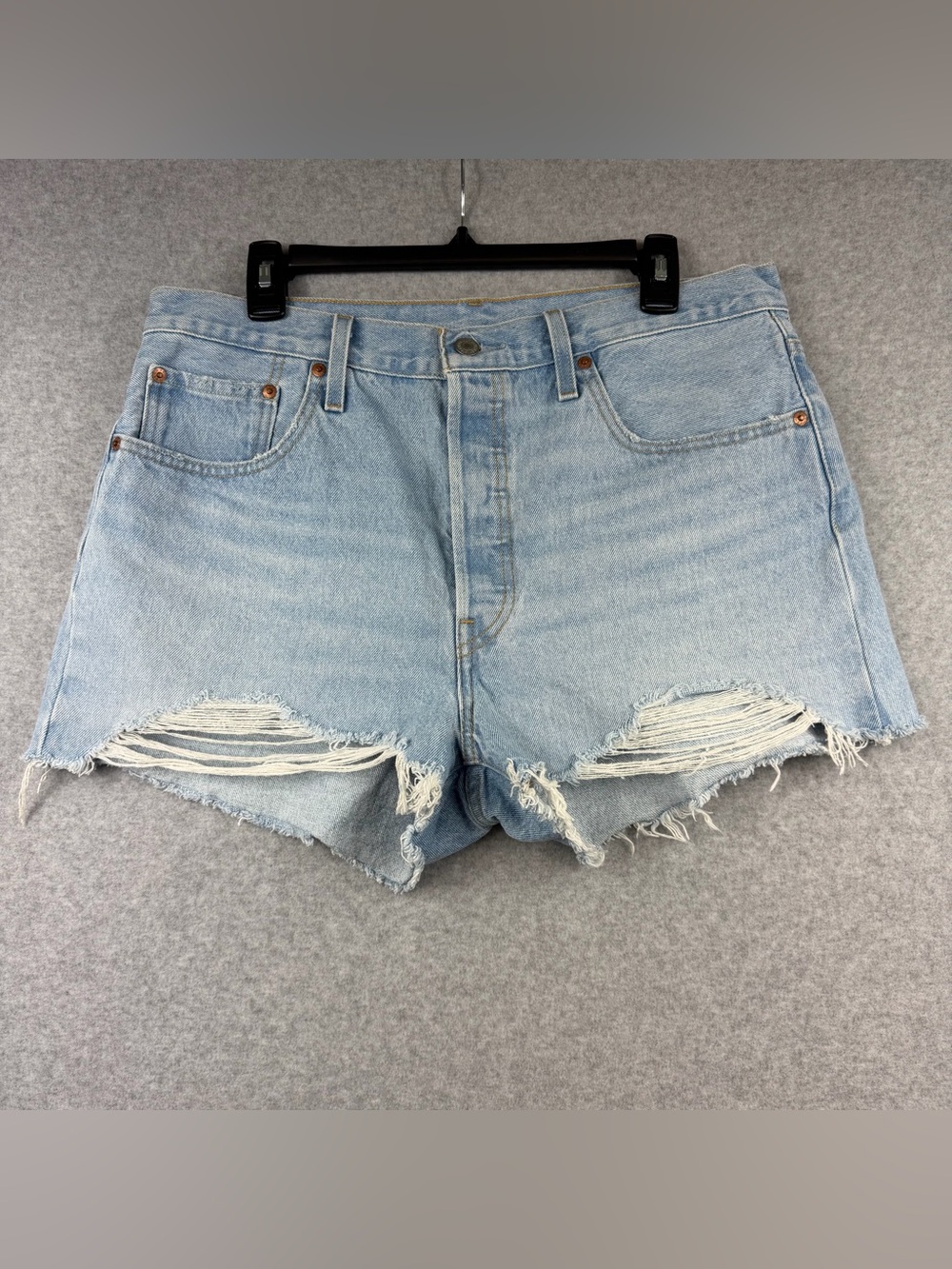 Levi's 501 High-Rise Cut-Off Denim Shorts Light Blue Women's Size 33